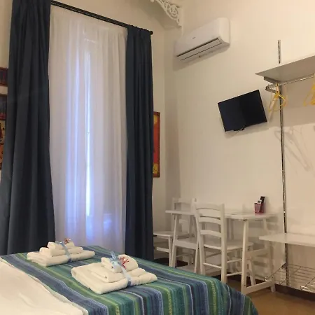 Yooroom Bed and Breakfast 4*