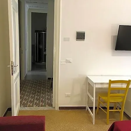 Yooroom Bed and breakfast