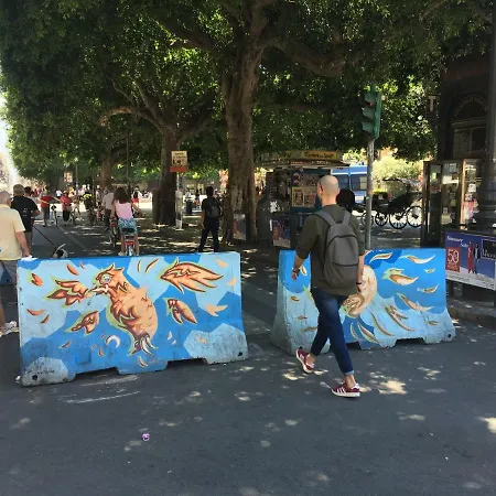 Yooroom فندق مبيت وإفطار