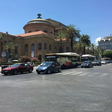 Bed & Breakfast Yooroom Palermo