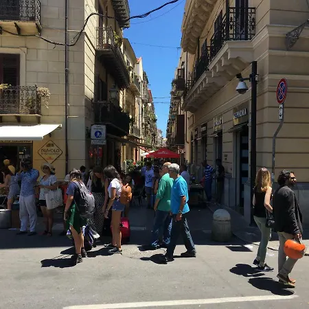 Bed & Breakfast Yooroom 4*