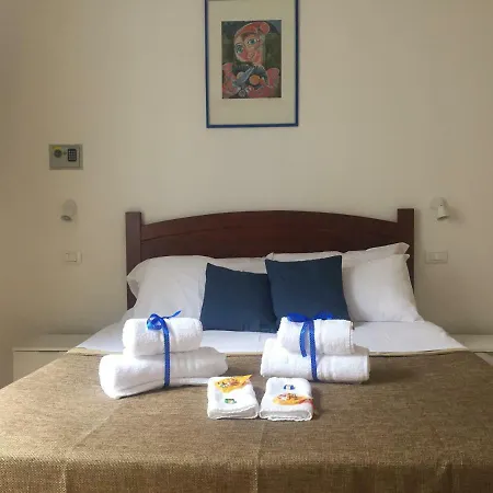 Yooroom Bed & Breakfast 4*